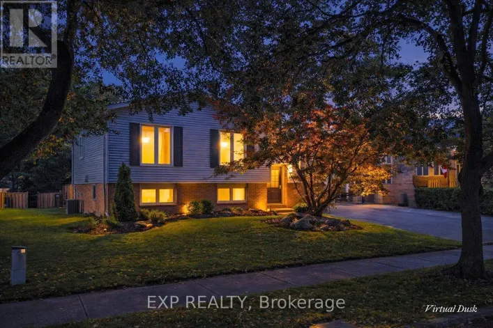 42 FARMINGTON CRESCENT, London South