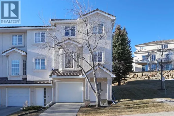 42 Hamptons Link NW, Calgary