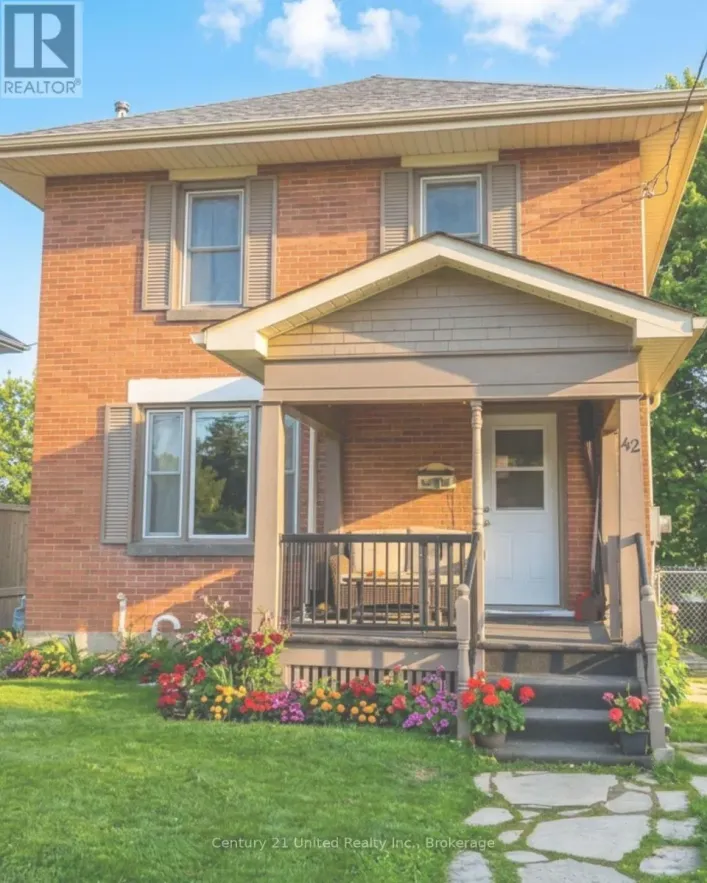 42 HARCOURT STREET, Port Hope