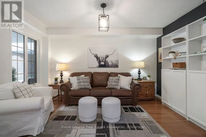 42 HARRIET STREET, Halton Hills