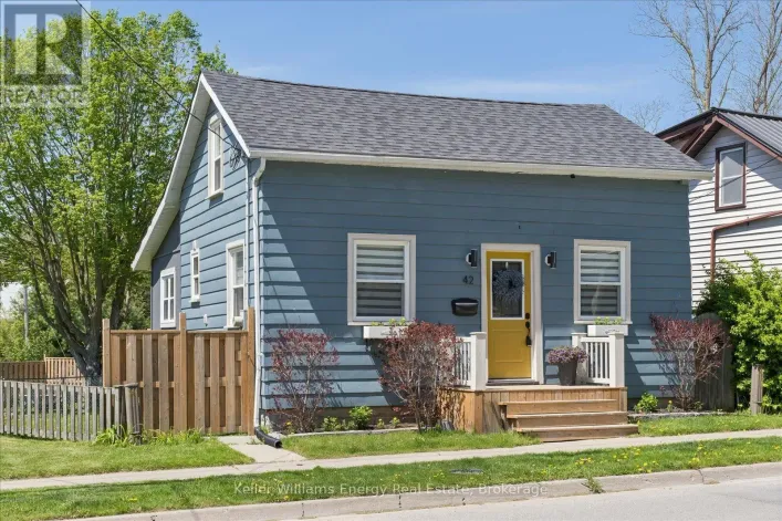 42 HOPE STREET N, Port Hope