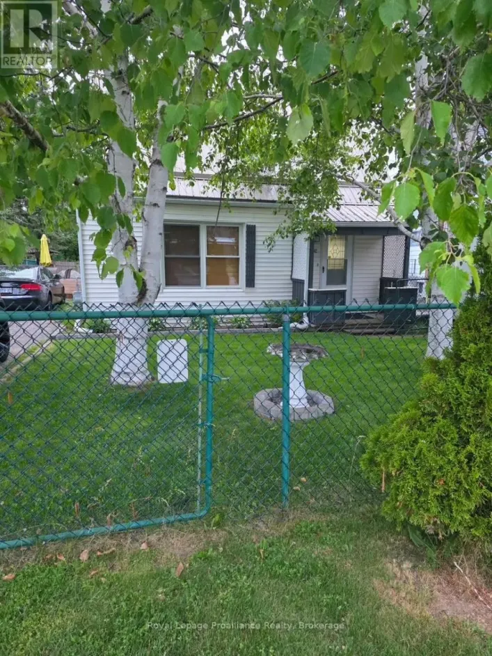 42 KERR CRESCENT, Quinte West