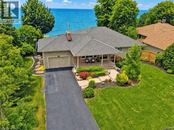 42 LAKESIDE Drive, Grimsby