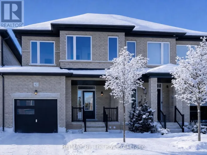 42 LISA STREET, Wasaga Beach