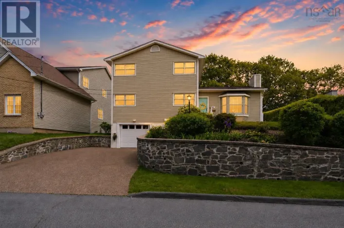 42 Lodge Drive, Halifax