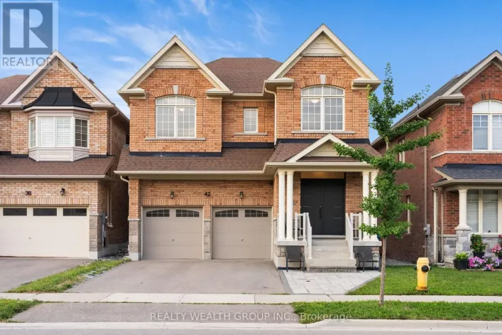 42 MONDIAL CRESCENT, East Gwillimbury