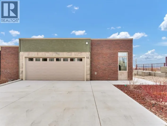 42 Palisades Lane NE, Medicine Hat
