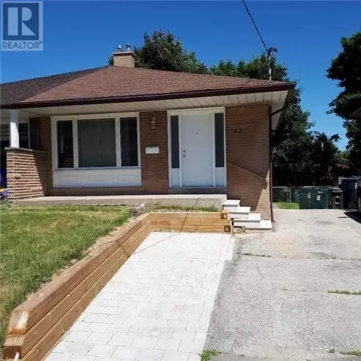 42 PENDER CRESCENT, Toronto