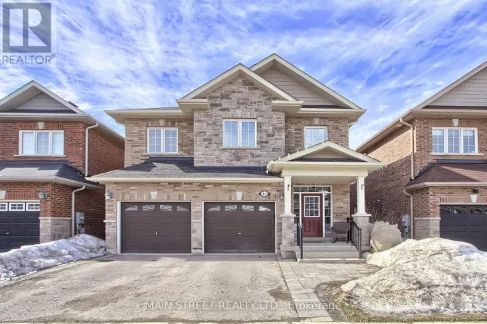 42 PROSSER CRESCENT, Georgina