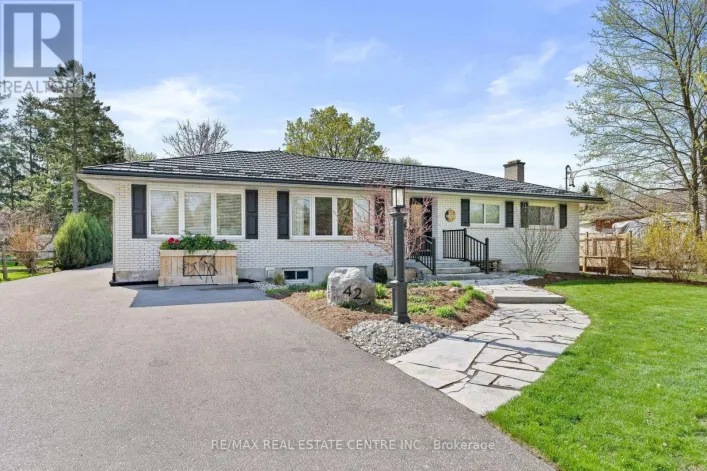 42 RIDGEWAY AVENUE, Guelph