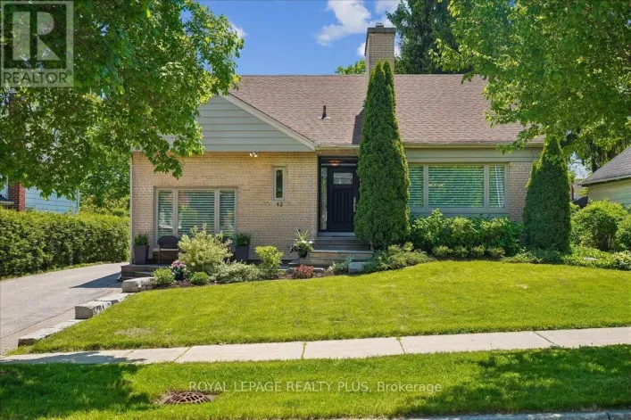 42 ROSEVIEW AVENUE, Richmond Hill