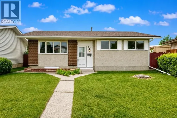 42 Rundlelawn Close NE, Calgary