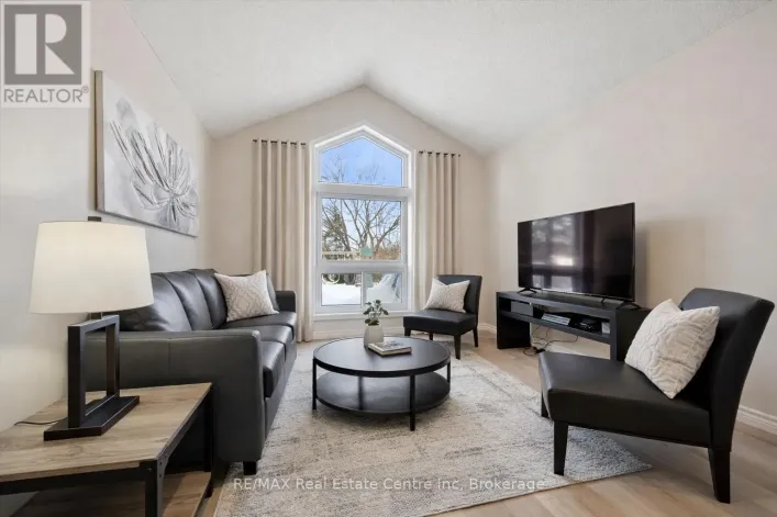 42 TARA CRESCENT, Kitchener