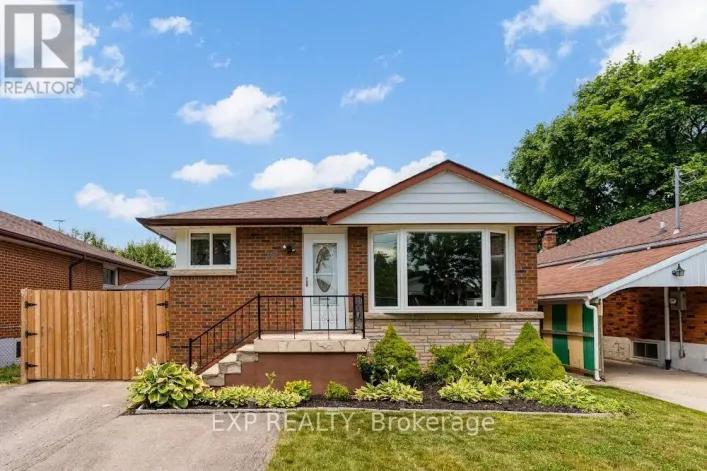 42 TERRACE DRIVE, Hamilton
