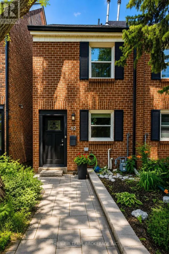 42 TORBRICK ROAD, Toronto