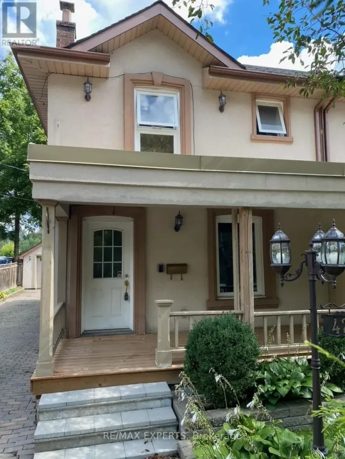 42 UNION STREET, Brampton