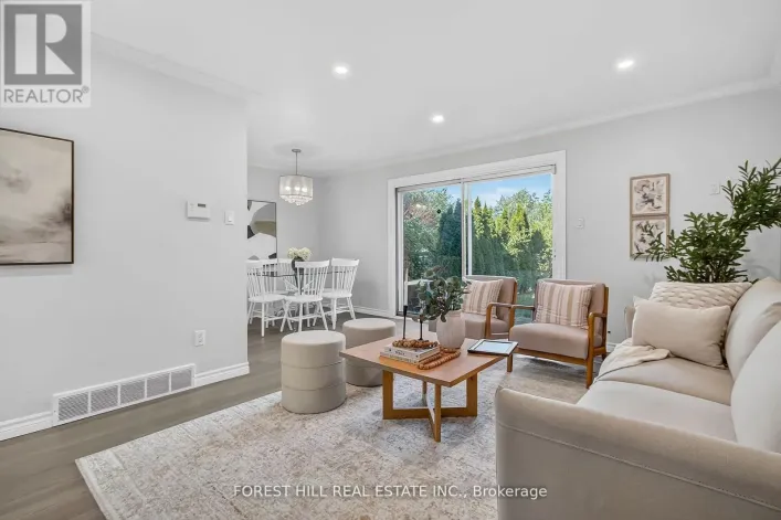 42 VINCENT CRESCENT, London South