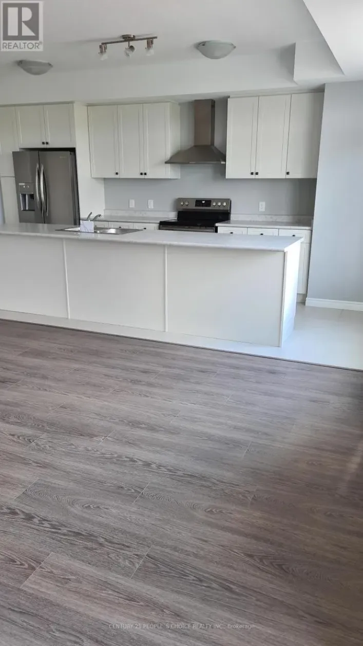 42 WHEAT LANE, Kitchener