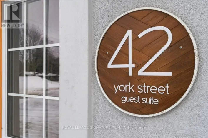 42 YORK STREET, Prince Edward County