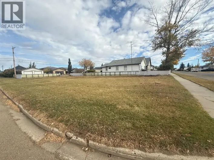 420 1 Avenue W, Hanna