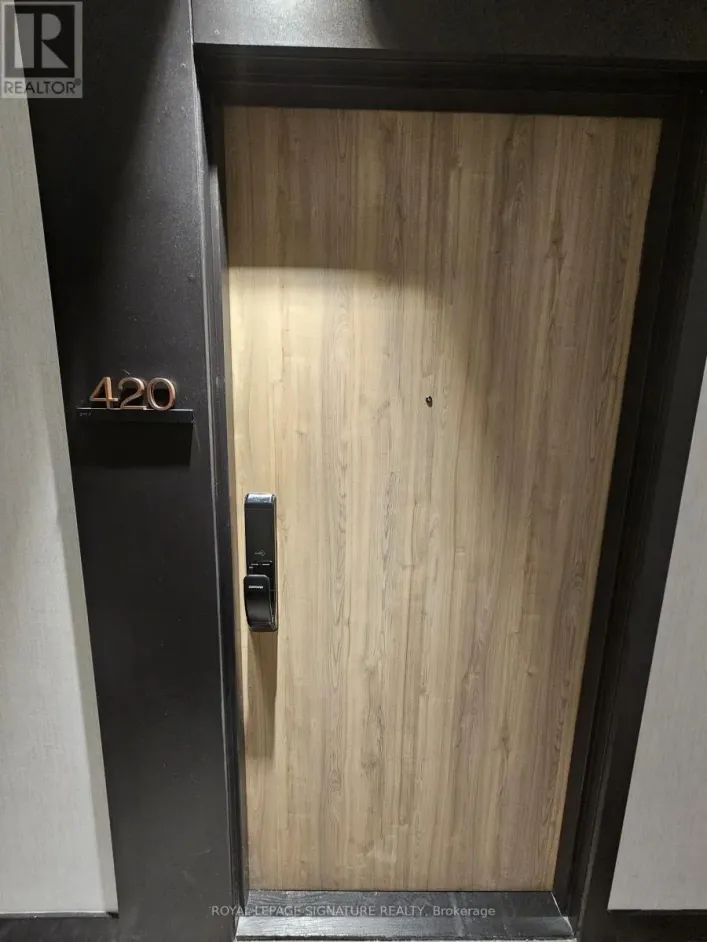 420 - 1 FAIRVIEW ROAD E, Mississauga