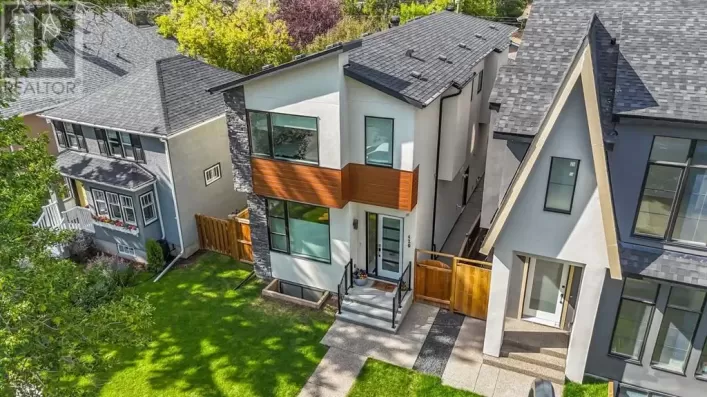 420 14 Avenue NE, Calgary