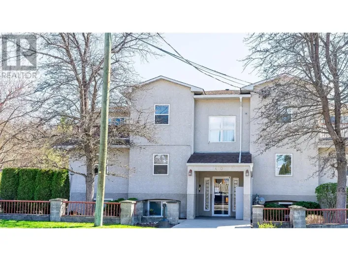 420 4 Avenue SE Unit# 302, Salmon Arm