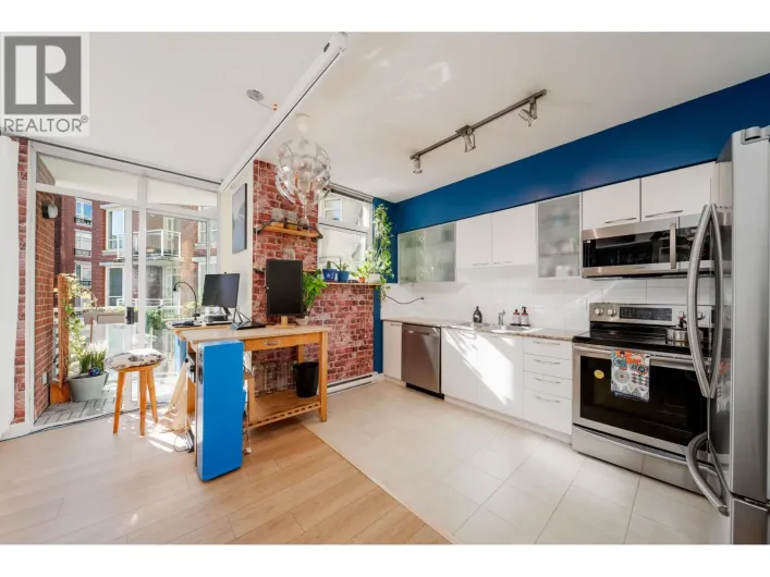 420 4028 KNIGHT STREET, Vancouver