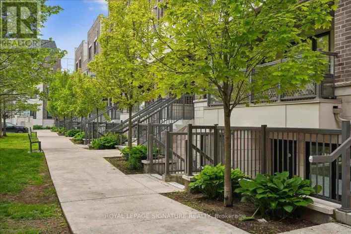 420 - 8 DRUMMOND STREET, Toronto