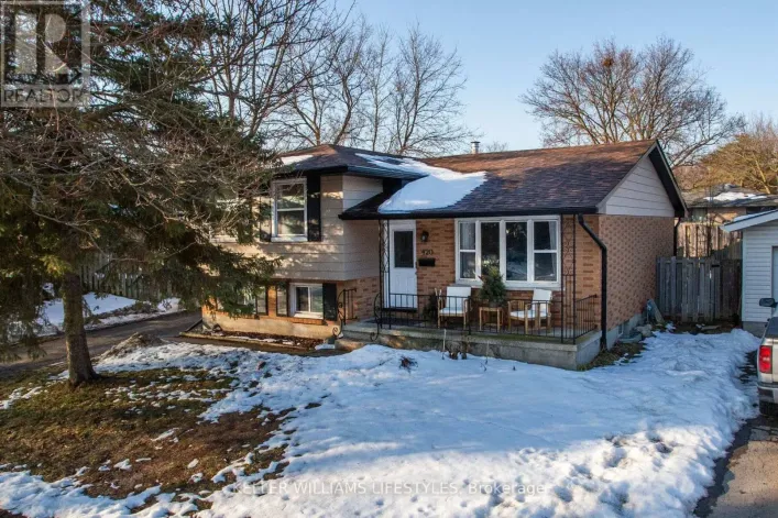 420 CASTLEGROVE BOULEVARD, London North