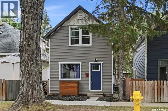 House for sale: 420 I AVENUE S, Saskatoon