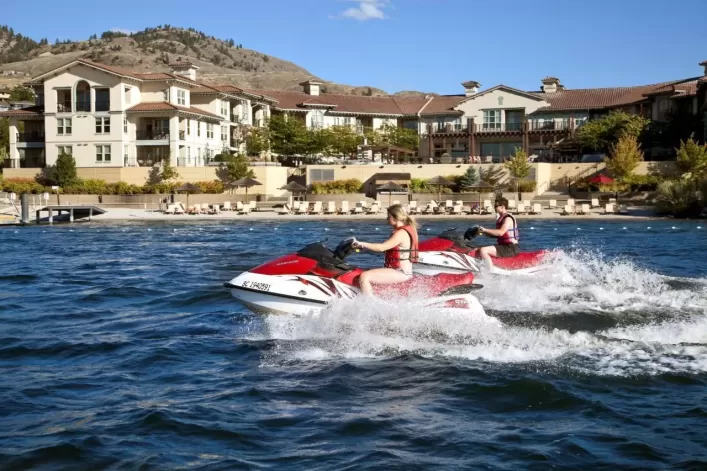 Apartment for sale: 4200 LAKESHORE Drive Unit# 244, Osoyoos