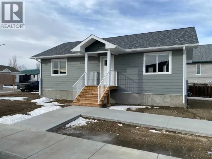 4202 57 Street, Taber