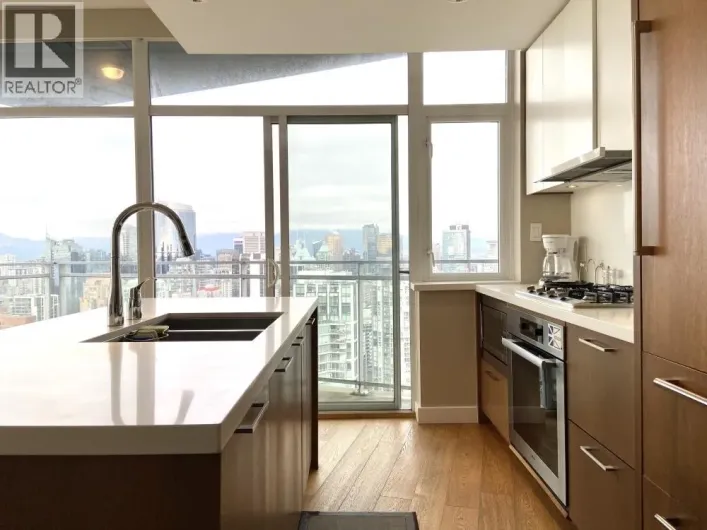 4203 1372 SEYMOUR, Vancouver
