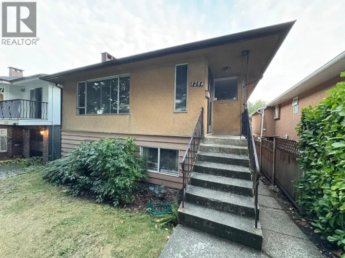4204 VENABLES STREET, Burnaby