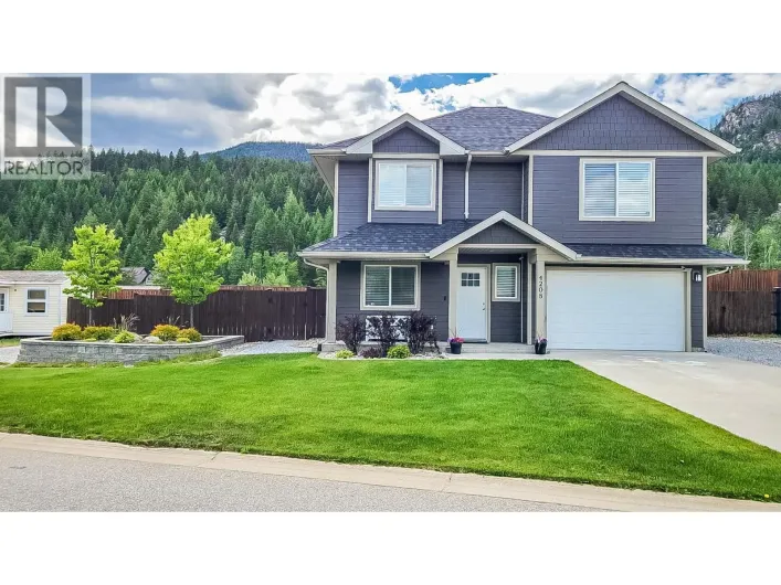 4208 16th Avenue, Castlegar
