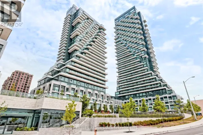 Apartment for rent: 4209 - 30 INN ON THE PARK DRIVE, Toronto