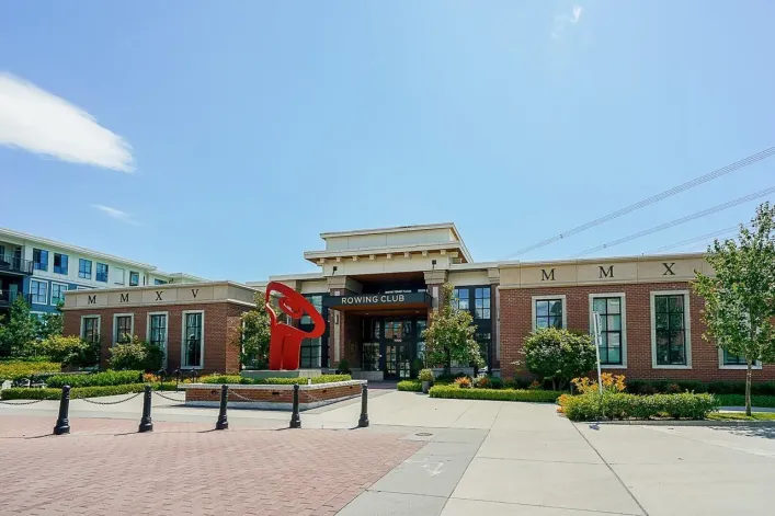 421 3323 151 STREET, Surrey