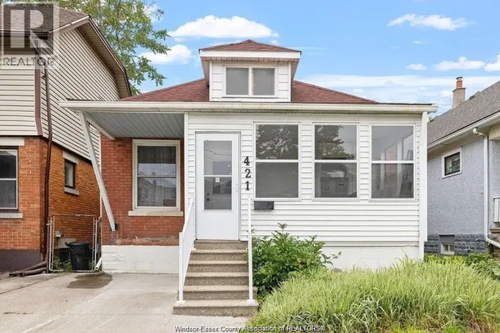 421 Josephine, Windsor