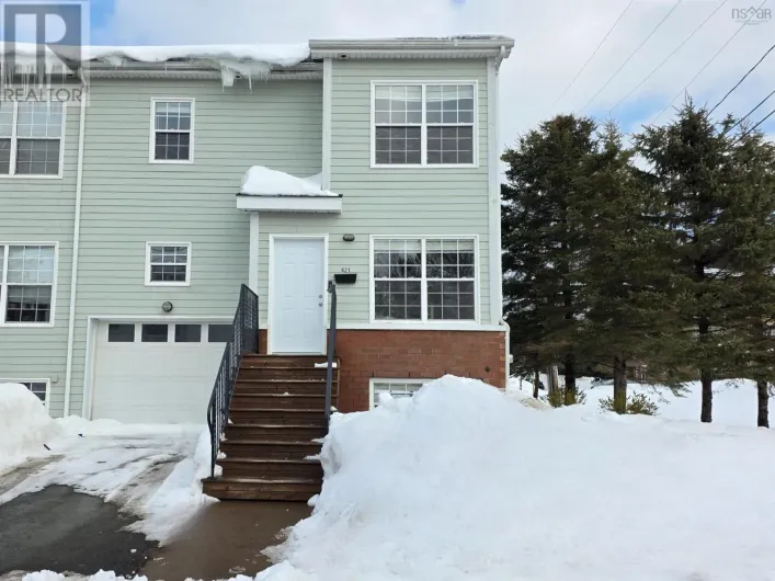 421 Pleasant Street, Truro