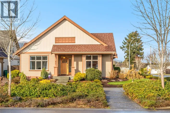 421 Poets Trail Dr, Nanaimo