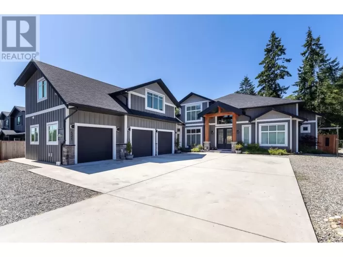 421 SOLAZ PLACE, Gibsons