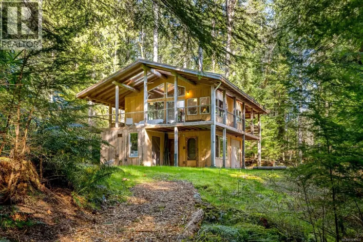 421 Whaletown Rd, Cortes Island