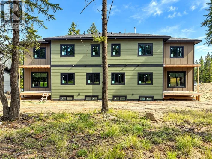421 Wildstone Close N Unit# 3, Cranbrook