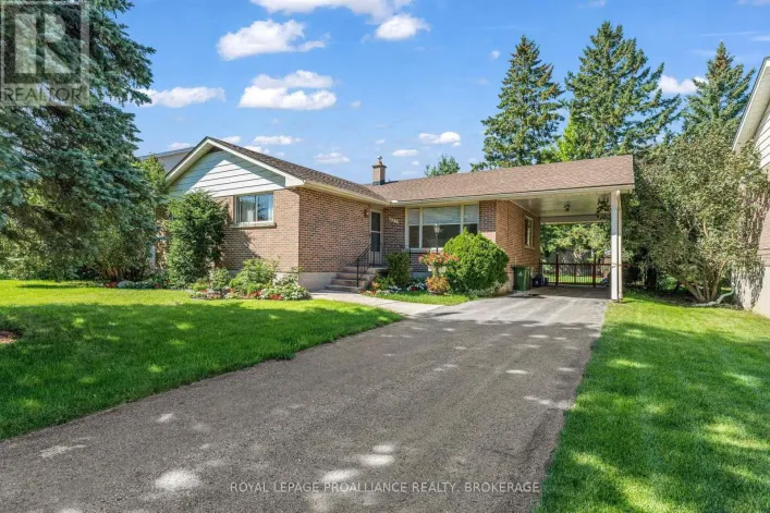421 WINDWARD PLACE, Kingston