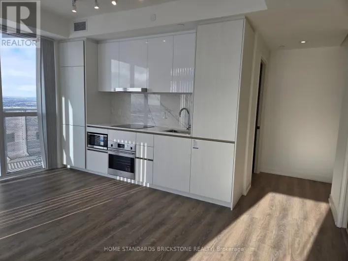 4212 - 8 INTERCHANGE WAY, Vaughan