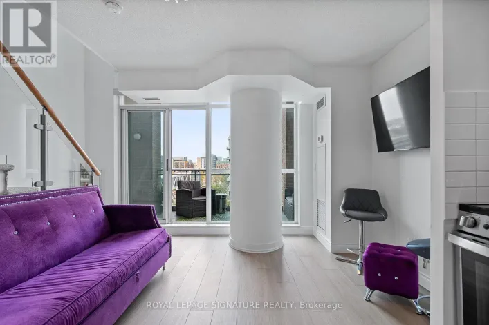 422 - 100 WESTERN BATTERY ROAD, Toronto