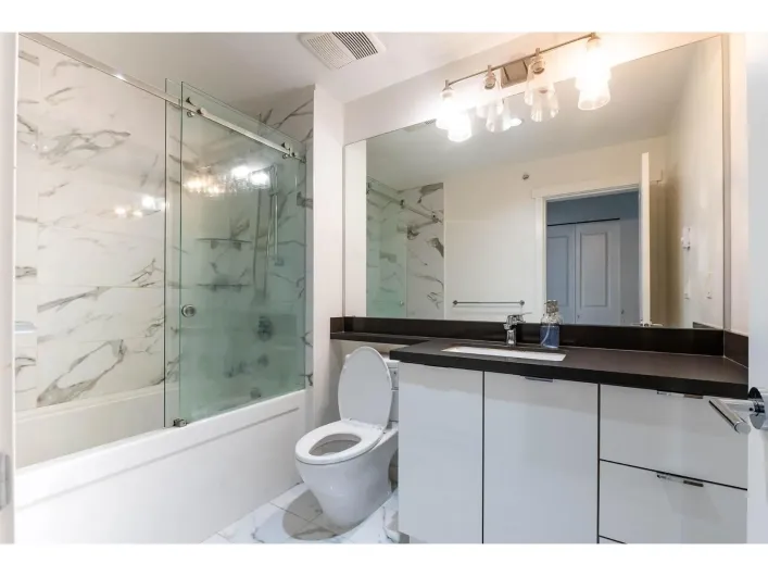 422 15137 33 AVENUE, Surrey