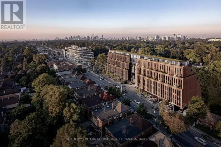 422 - 1720 BAYVIEW AVENUE, Toronto