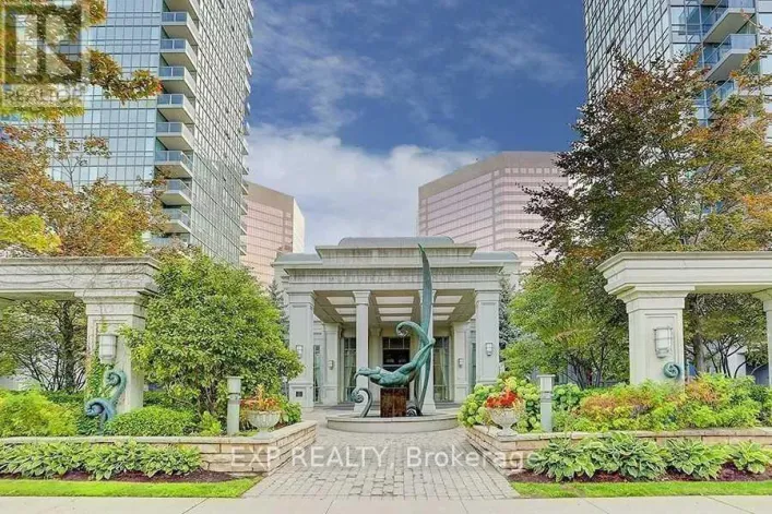 422 - 25 GREENVIEW AVENUE, Toronto
